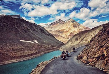 manali to leh bike trip